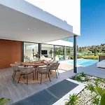 Vacation Marbella I Chic, Cutting-edge Amenities, Private Heated Infinity Pool, Golf Front Location, Cinema *