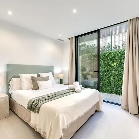 Vacation Marbella I Chic, Cutting-edge Amenities, Private Heated Infinity Pool, Golf Front Location, Cinema
